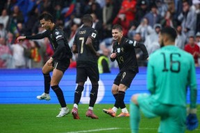 爱游戏官方入口C罗在湖人比赛中大胜里程碑夜葡萄牙体育豪取连胜之后，达拉斯独行侠转会期防线松动的简单介绍